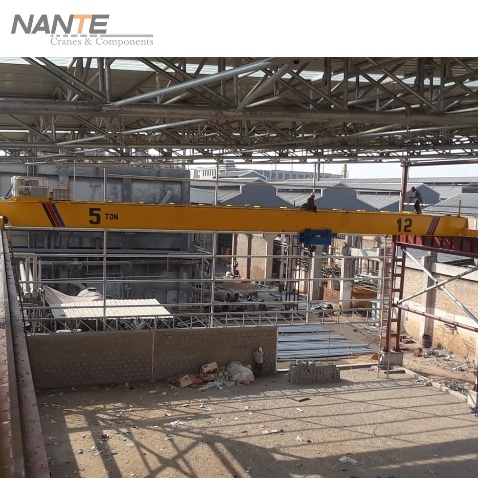 Nante's flat bar rail for overhead crane is useful.